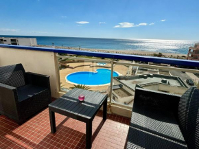 *Au Lydia* Appartement vue sur mer, avec piscine.